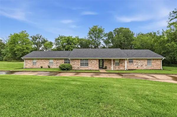 906 Standley Road, Madisonville, TX 77864