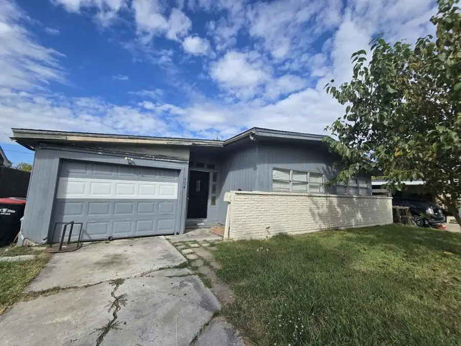 704 Grantham Road, Baytown, TX 77521 - #2