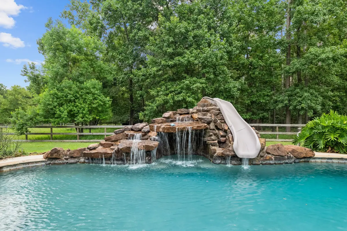 20801 Plaza Circle, Crosby, TX 77532 - Image #1