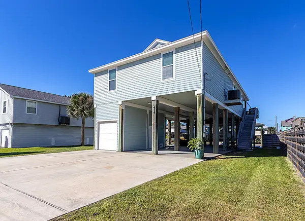 16506 Trinidad Way, Jamaica Beach, TX 77554
