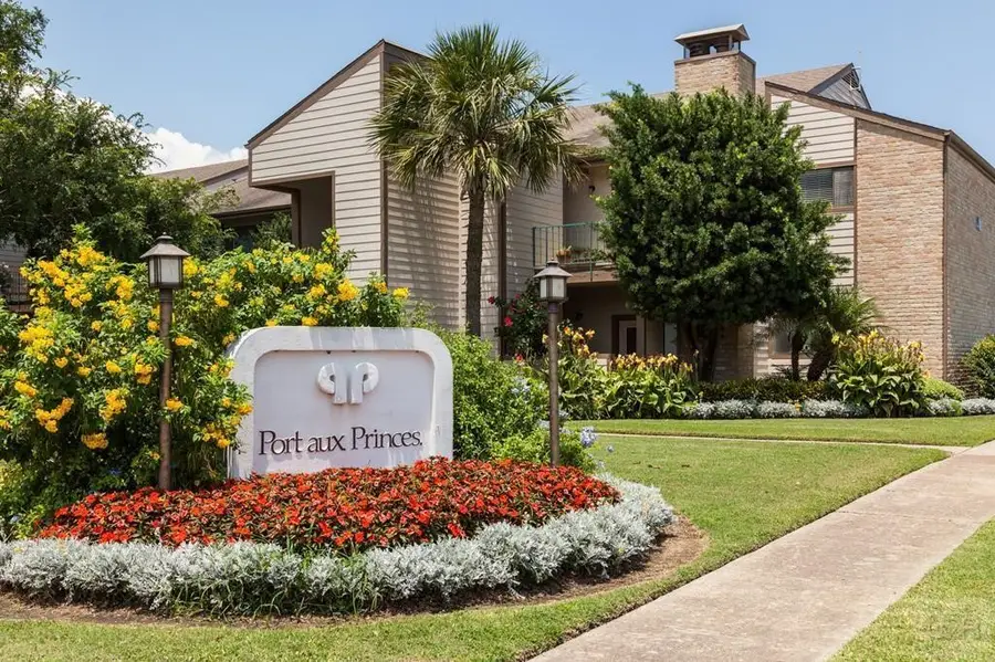 7060 N Holiday Drive, Galveston, TX 77550 - #2