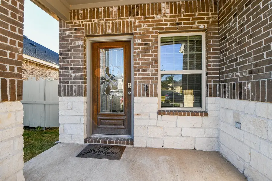 16868 Pink Wintergreen Drive, Conroe, TX 77385 - Image #2