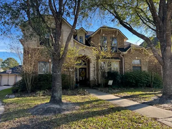 14027 Summer Ash Lane, Houston, TX 77044