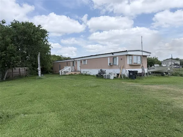 2535 Bastrop, Angleton, TX 77515
