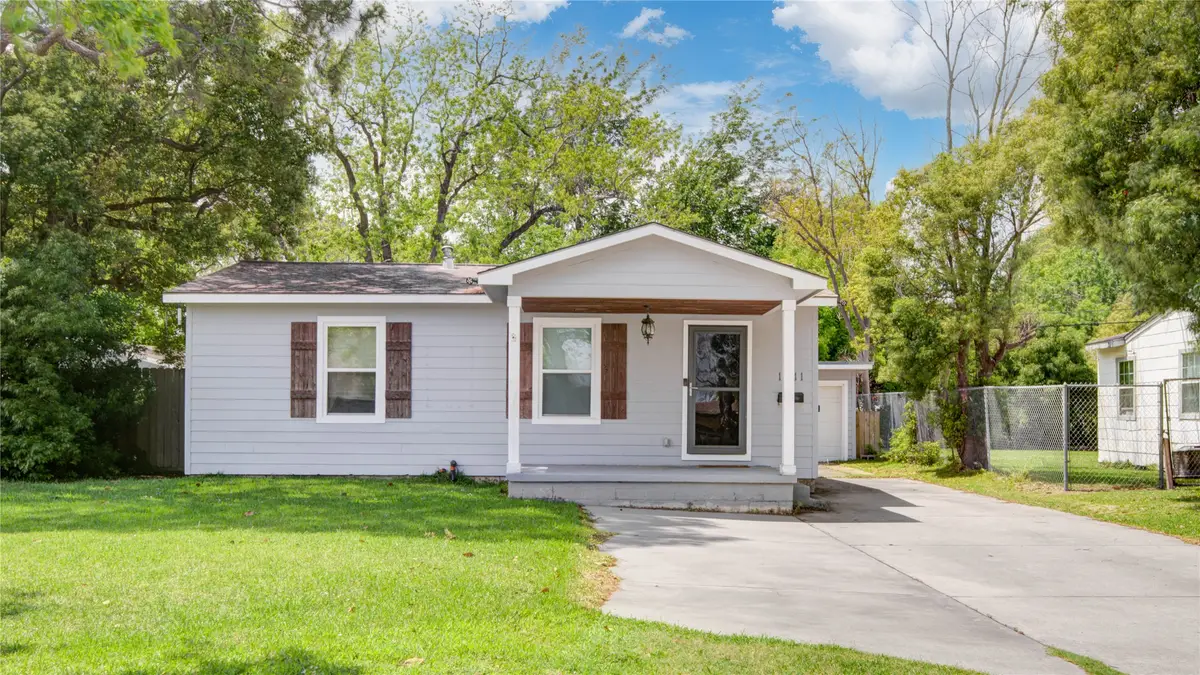 1011 11th Street N, Texas City, TX 77590 - #1