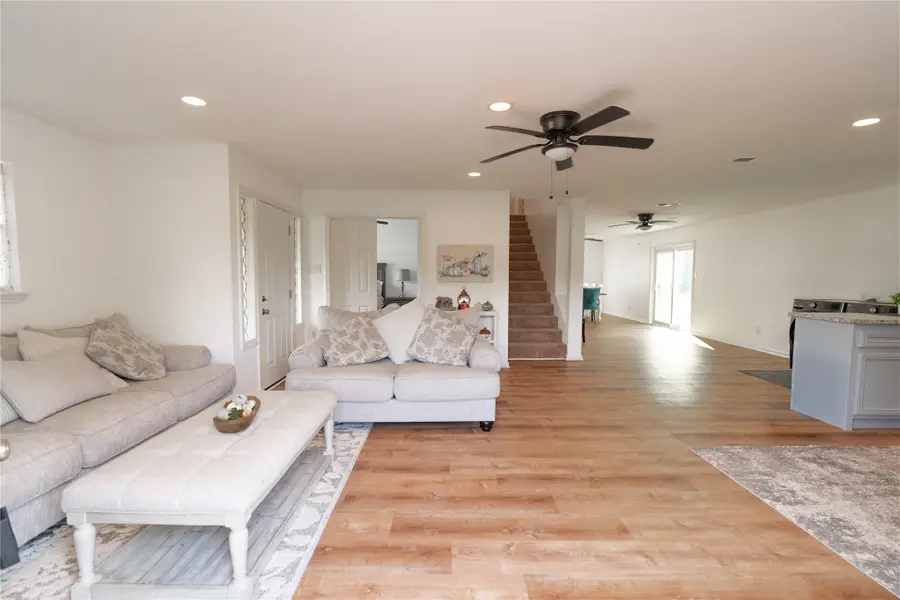 2817 Sams Drive, Seabrook, TX 77586 - Image #3