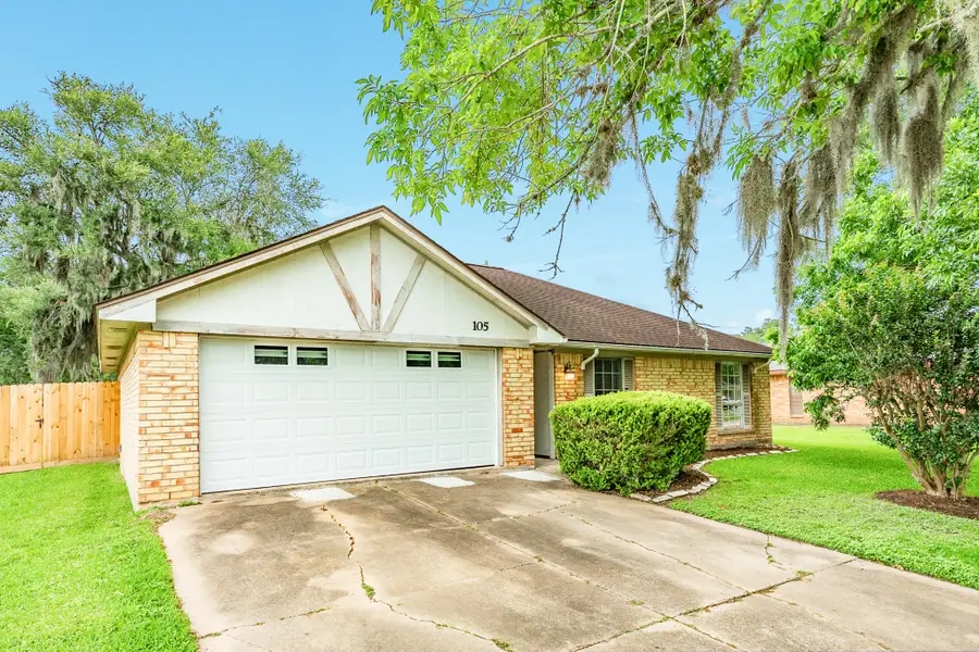 105 Sugar Cane Trace, Lake Jackson, TX 77566 - #2