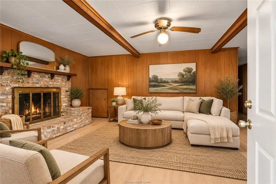 16 Hickory Hollow, Huntsville, TX 77320 - #3