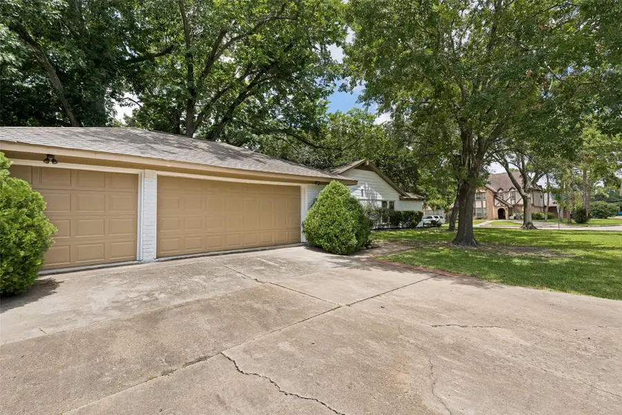 10903 Holly Springs Drive, Houston, TX 77042 - #3