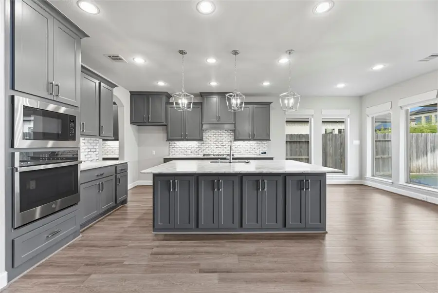 9511 Shaded Tree Drive, Missouri City, TX 77459 - #2