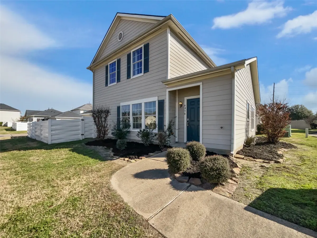6434 Provident Green Drive, Katy, TX 77449 - Image #1