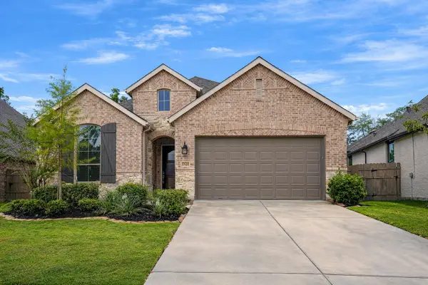 17127 Crimson Crest Drive, Conroe, TX 77302