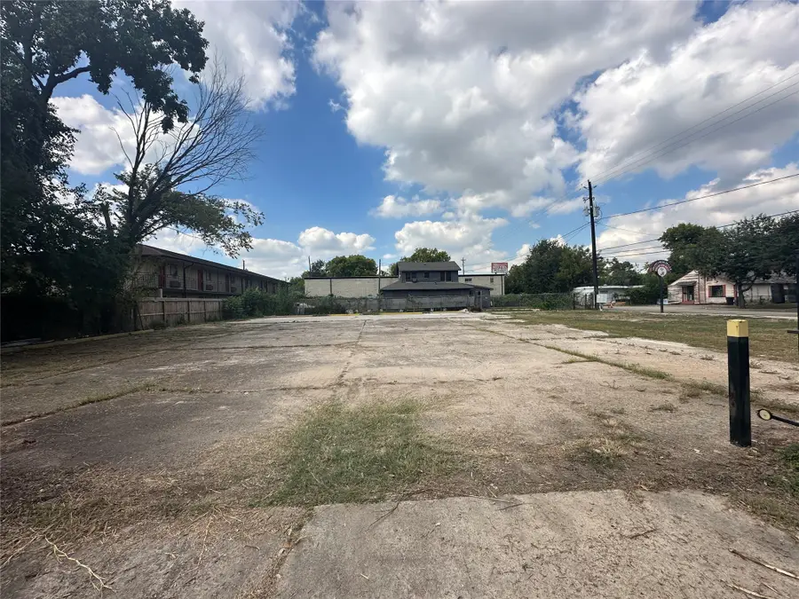 4212 Lyons Avenue, Houston, TX 77020 - Image #2