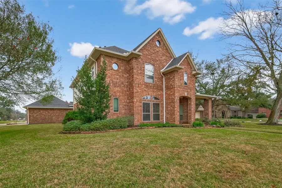 51 English Oak Court, Lake Jackson, TX 77566 - Image #2