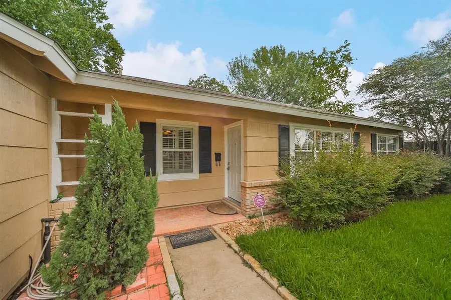 4708 Mayfair Street, Bellaire, TX 77401 - Image #3