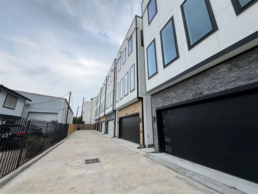 5705 Dolores Street #B, Houston, TX 77057 - #2