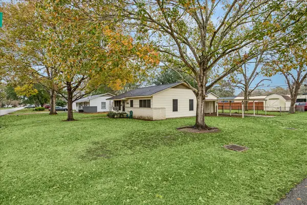 1733 Jones Street, Rosenberg, TX 77471