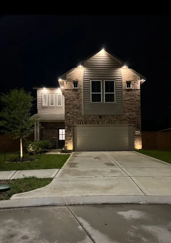 10454 Junction Peak Drive, Rosharon, TX 77583