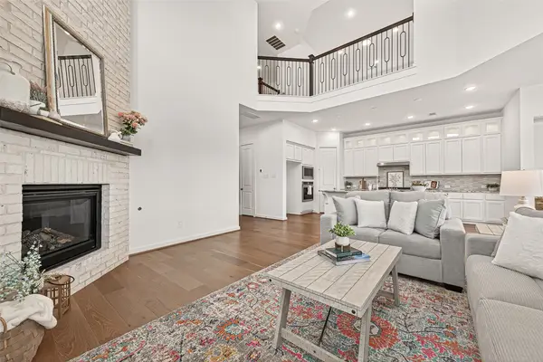 7427 Compass Drive, Katy, TX 77493