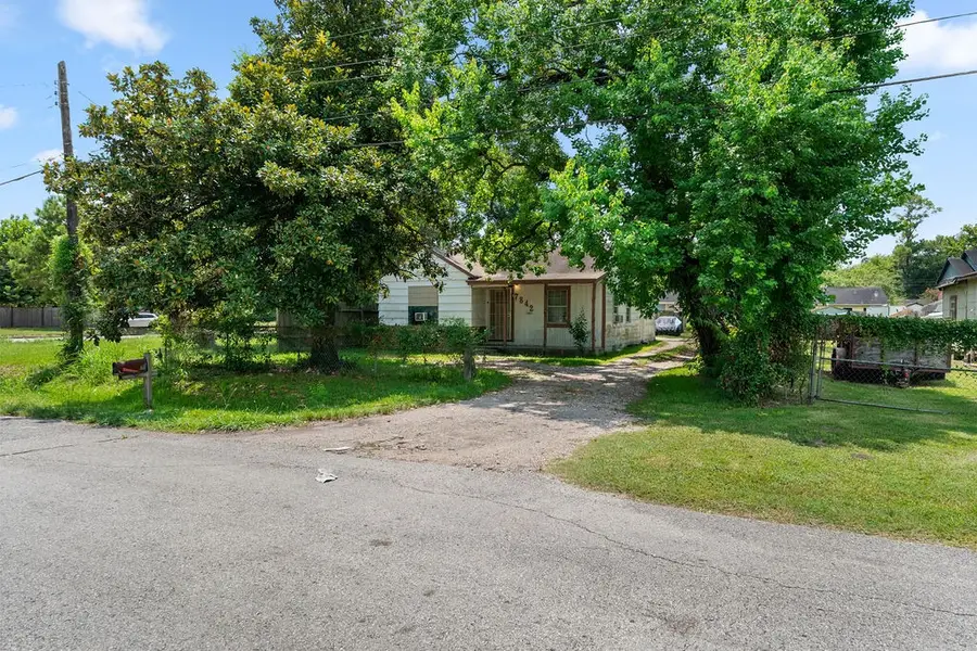 7842 Linda Vista Road, Houston, TX 77028 - Image #2