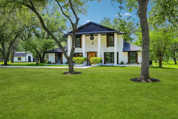 98 Pin Oak Lane, Hempstead, TX 77445