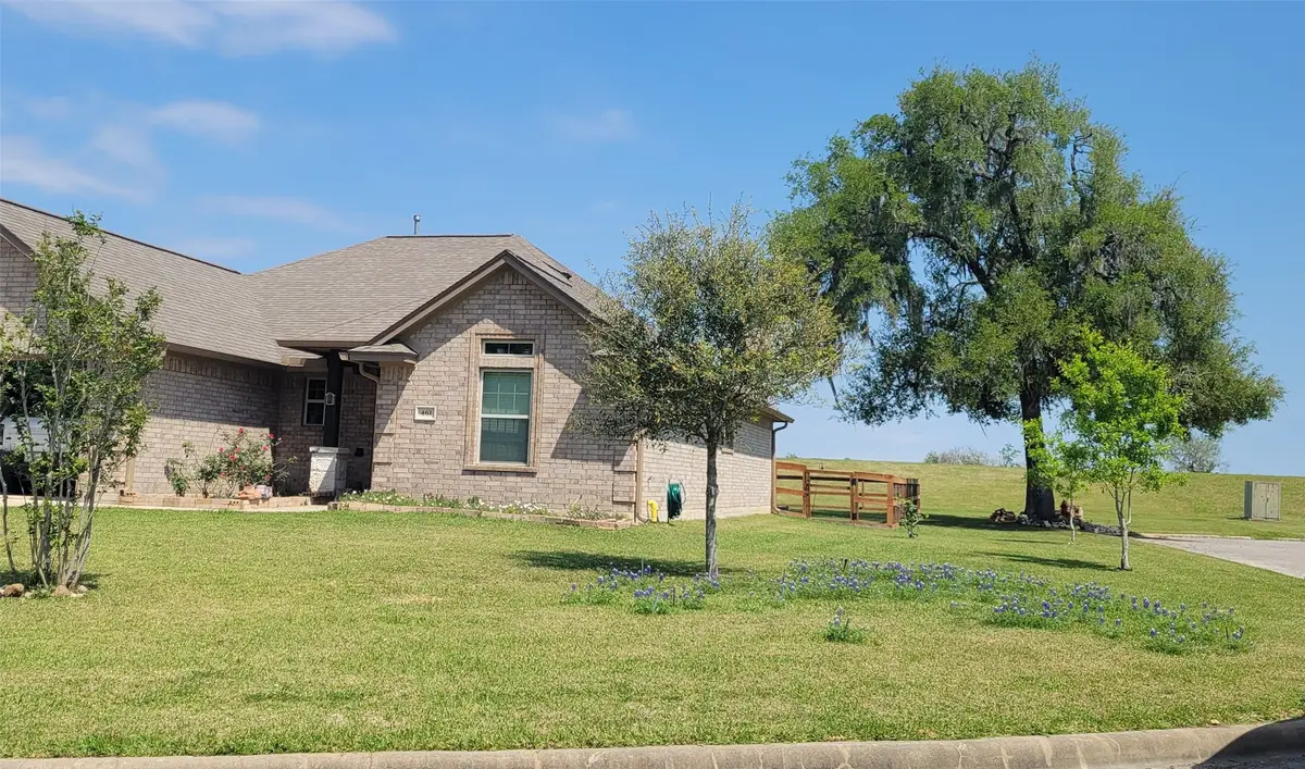 461 Twin Lakes Boulevard W, West Columbia, TX 77486 - #1