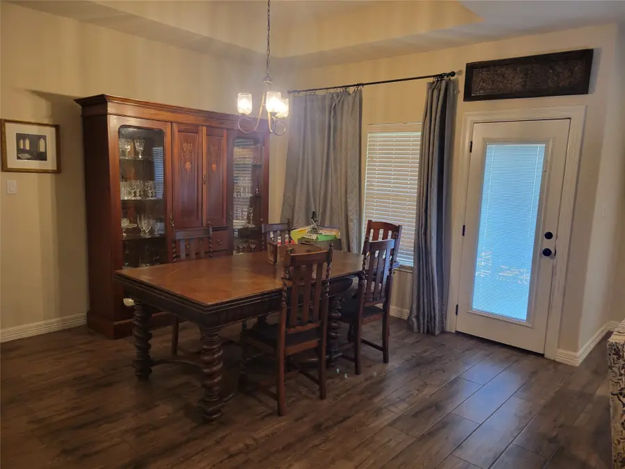 461 Twin Lakes Boulevard W, West Columbia, TX 77486 - #3