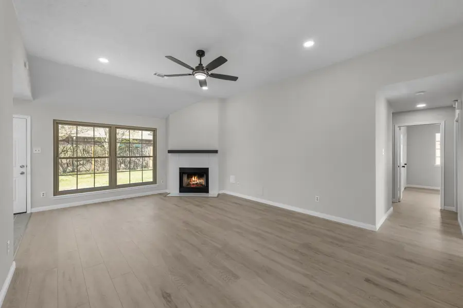 6830 Lost Thicket Drive, Houston, TX 77085 - #3