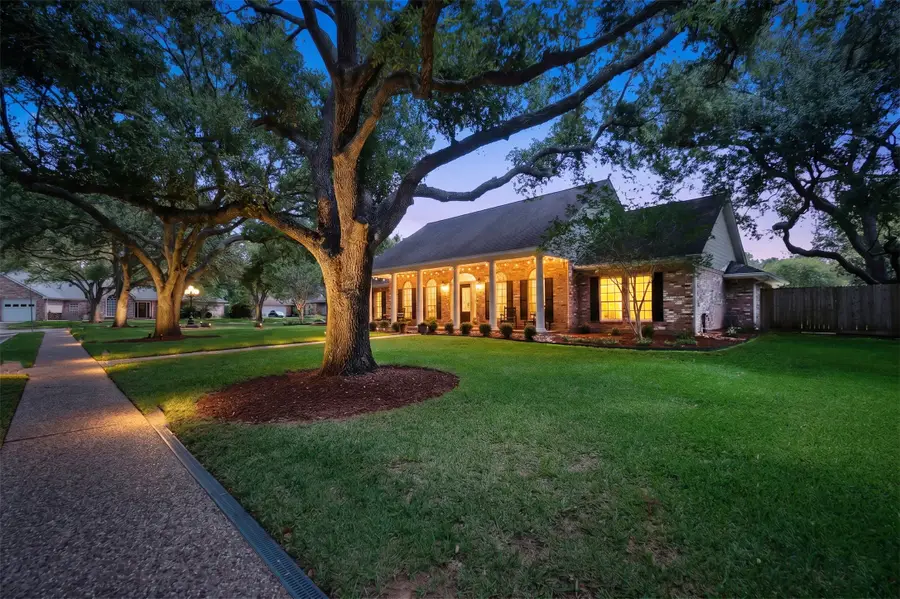 51 Dewberry Court, Lake Jackson, TX 77566 - #2