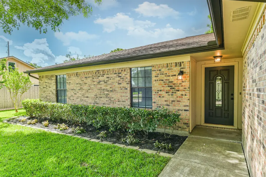 1413 23rd Avenue N, Texas City, TX 77590 - #3