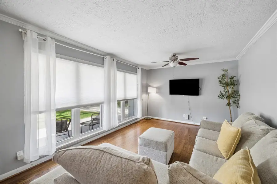 8106 Montridge Drive, Houston, TX 77055 - #2