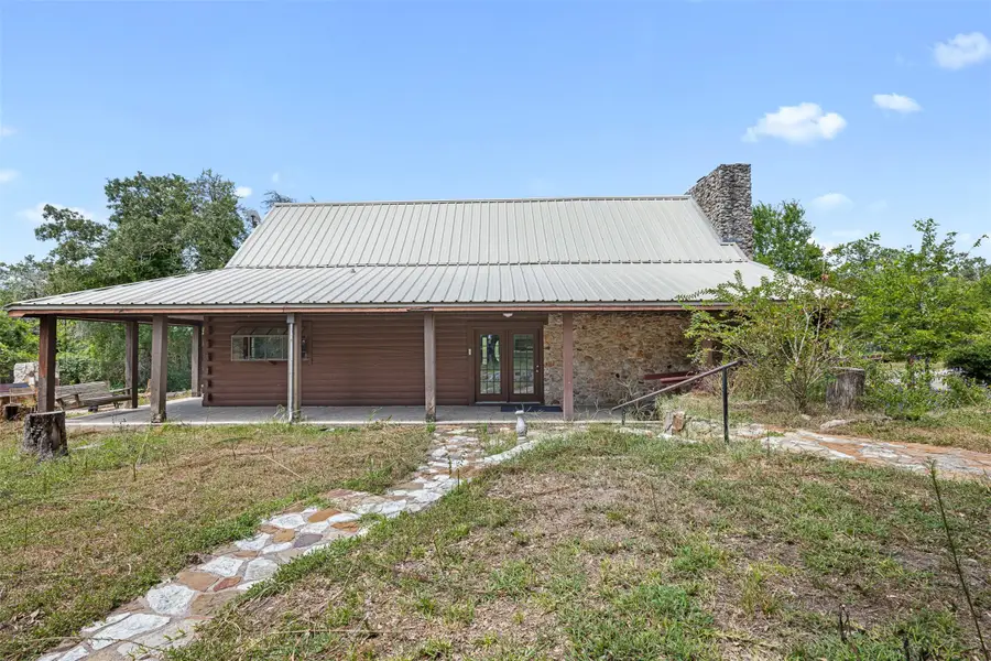 11201 Wildlife Circle, Carmine, TX 78932 - #3