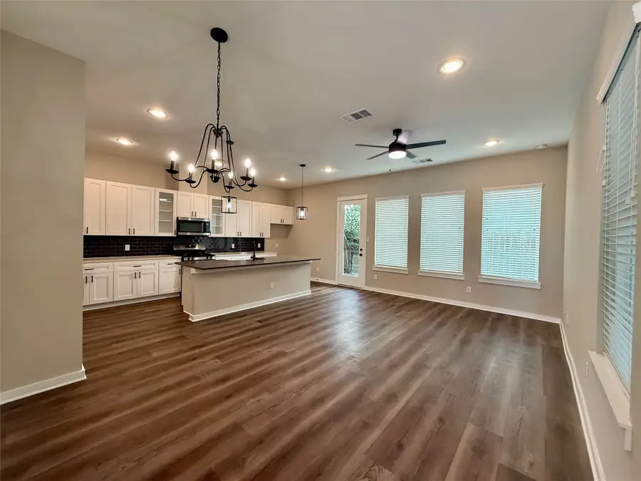 6716 Parker Oaks Lane, Houston, TX 77076 - Image #3