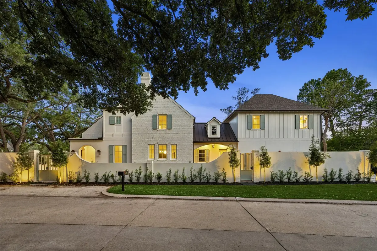 10801 Long Shadow Lane, Hunters Creek Village, TX 77024 - #1