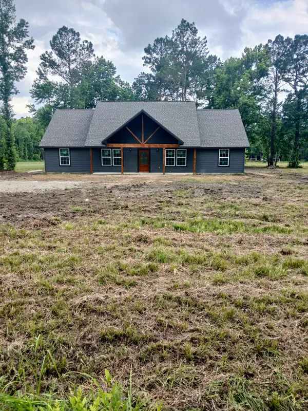 977 County Road 2112, Liberty, TX 77575