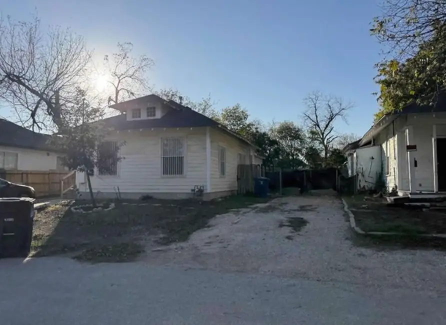 117 Aganier Avenue, San Antonio, TX 78212 - #3