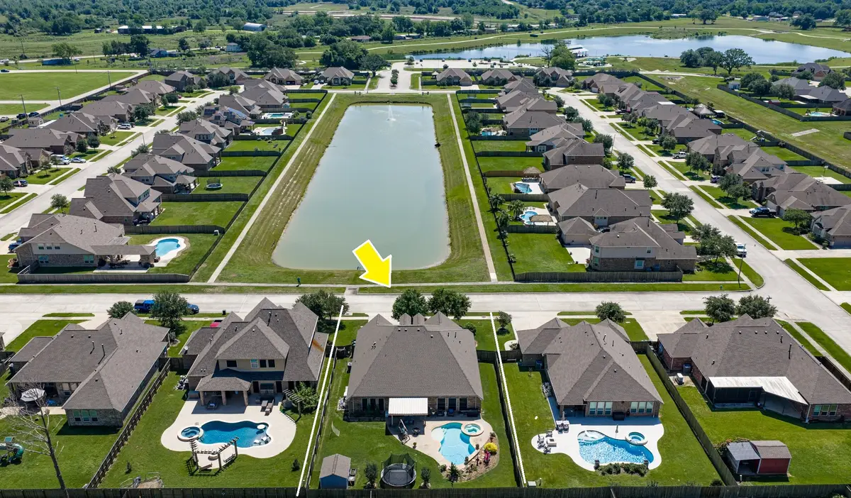 1283 Laurel Lane, Angleton, TX 77515 - #1