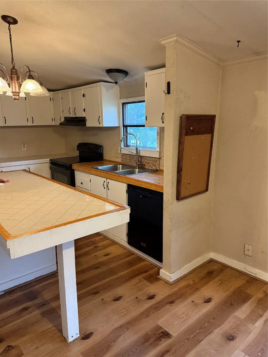 2611 Lilac Street, Pasadena, TX 77503 - Image #2