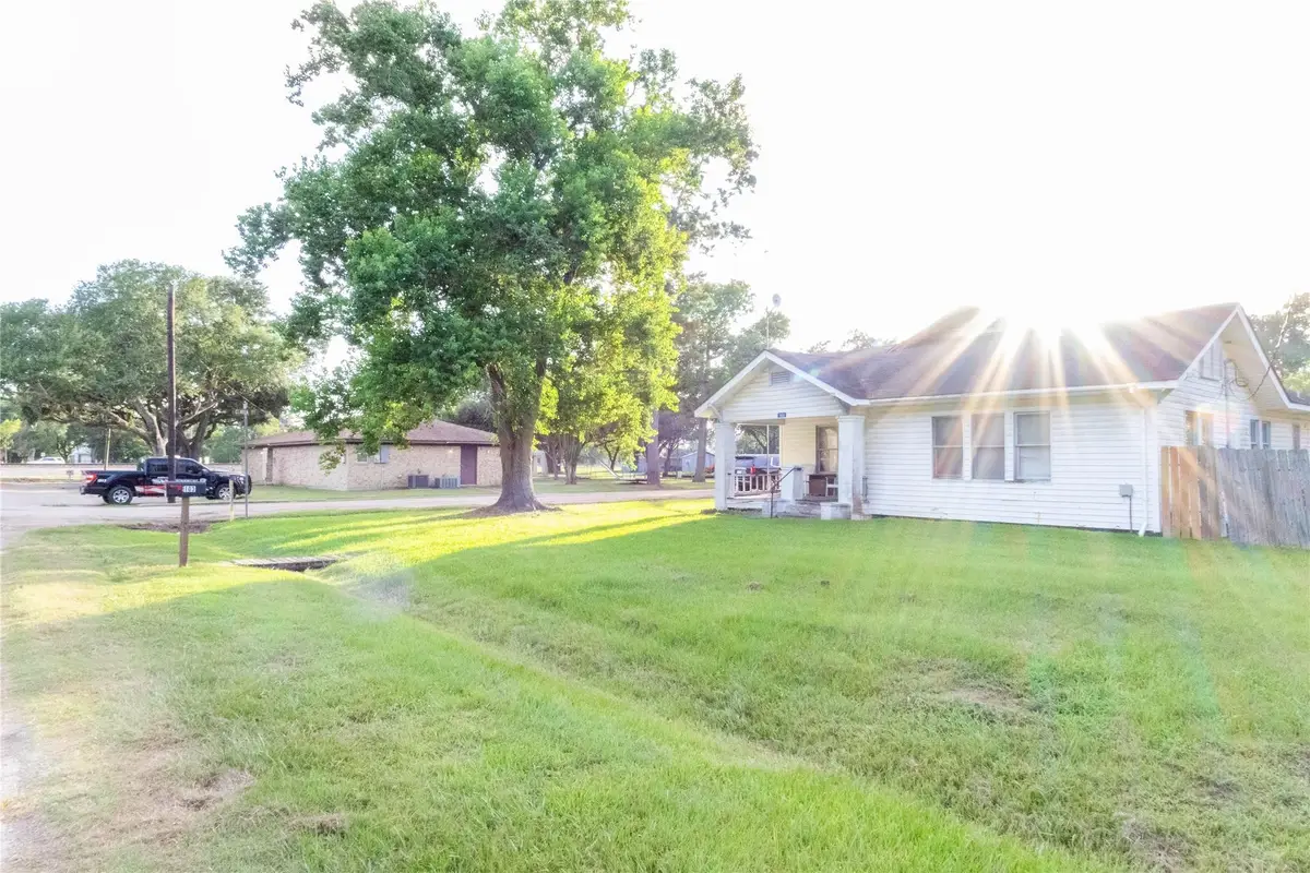 103 Birch Street, Wallis, TX 77485 - #1