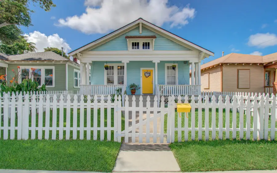 3920 Avenue S, Galveston, TX 77550 - #3