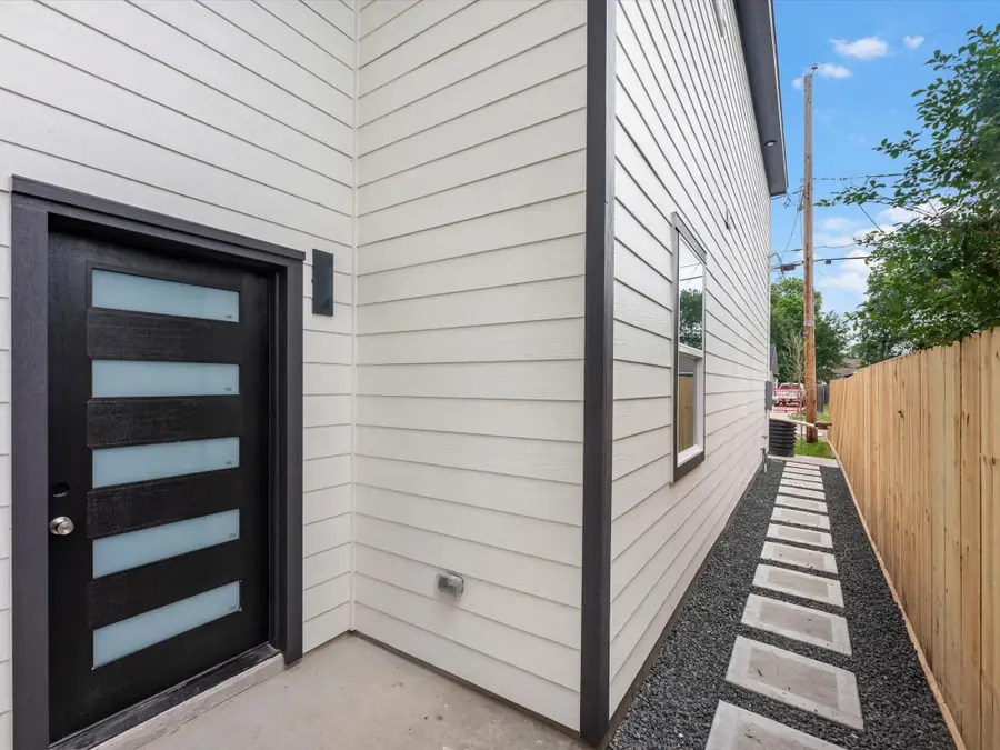 993 South Lane, Houston, TX 77088 - #3