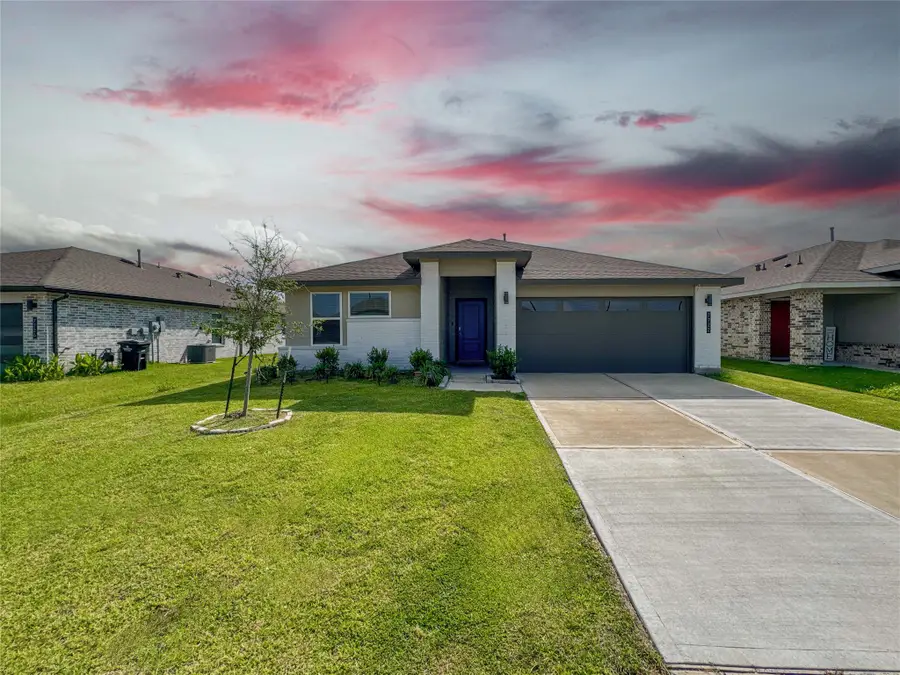 7722 Suffolk Valley Lane, Rosharon, TX 77583 - Image #3