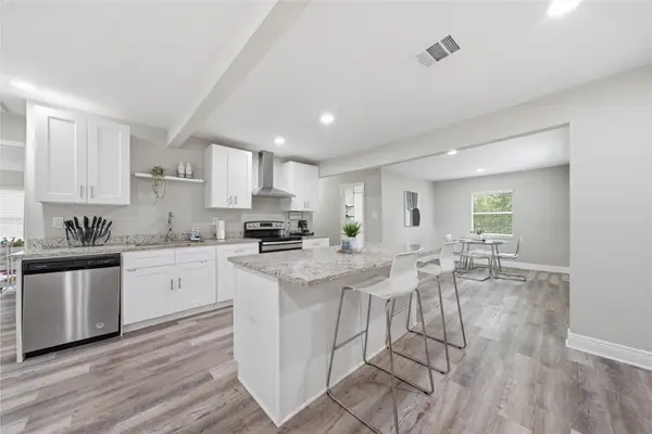8826 Delilah Street, Houston, TX 77033