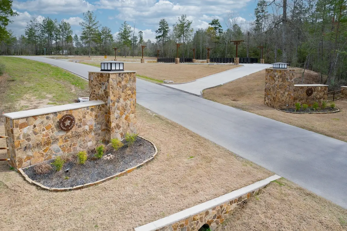 10698 Ruger Road, Willis, TX 77378 - Image #1