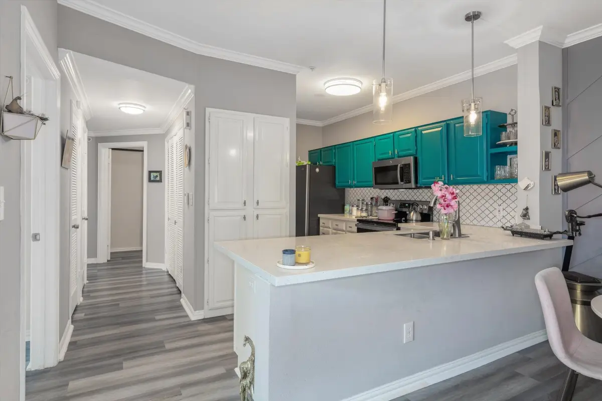 2111 Welch Street #B201, Houston, TX 77019 - #1