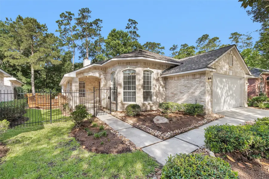 10 W Foxbriar Forest Circle, The Woodlands, TX 77382 - #2