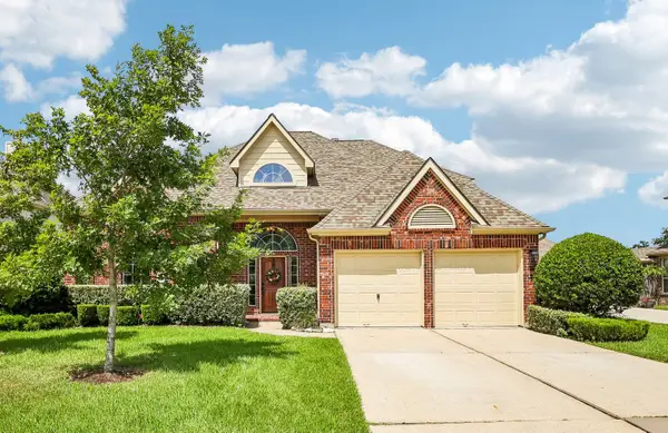3914 Conroe Lake Court, Pearland, TX 77581