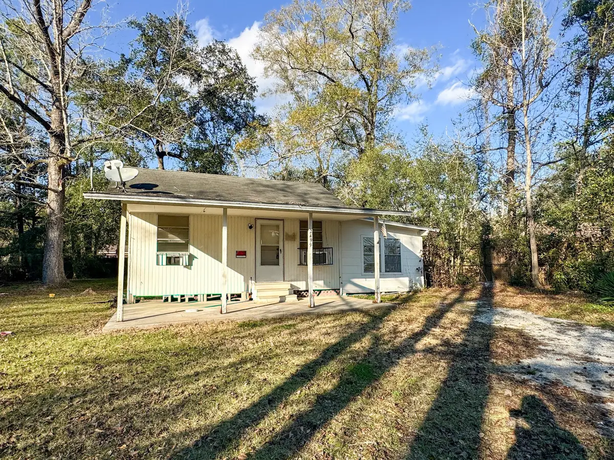 2499 Charlotte Street, Orange, TX 77632 - #1