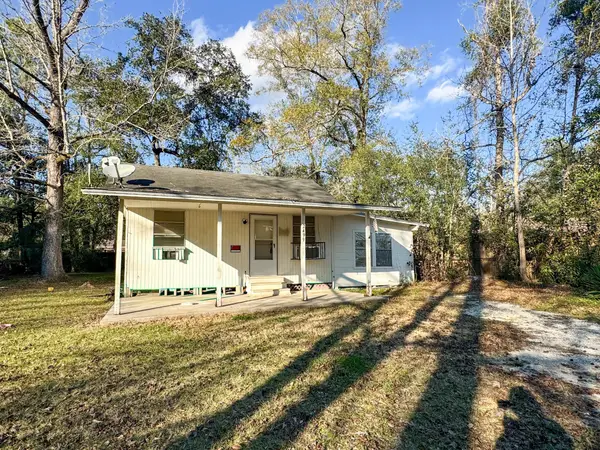 2499 Charlotte Street, Orange, TX 77632