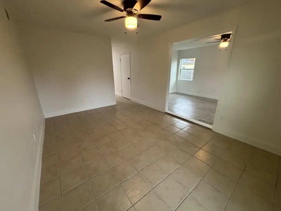 9843 Ribbonwood Street, Houston, TX 77078 - Image #2